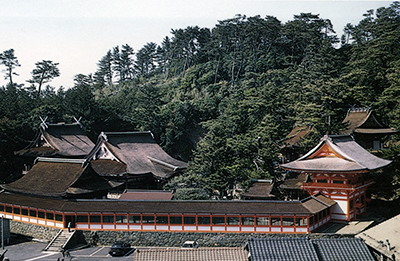 日御碕神社社殿の写真